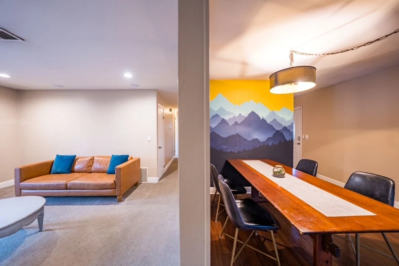 119 Sandalwood Court, view 1