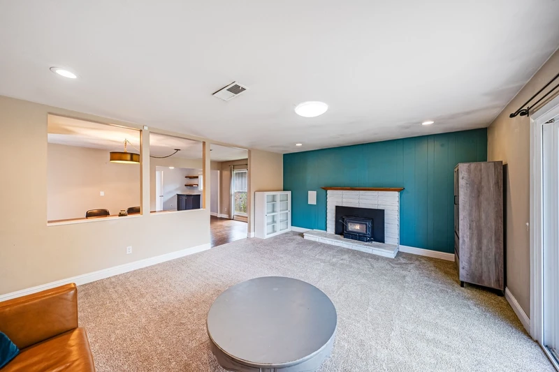 119 Sandalwood Court, view 7