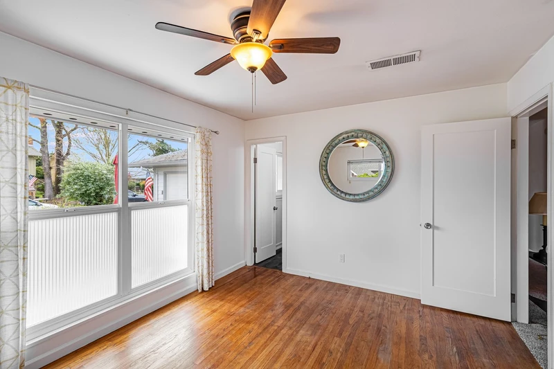119 Sandalwood Court, view 13