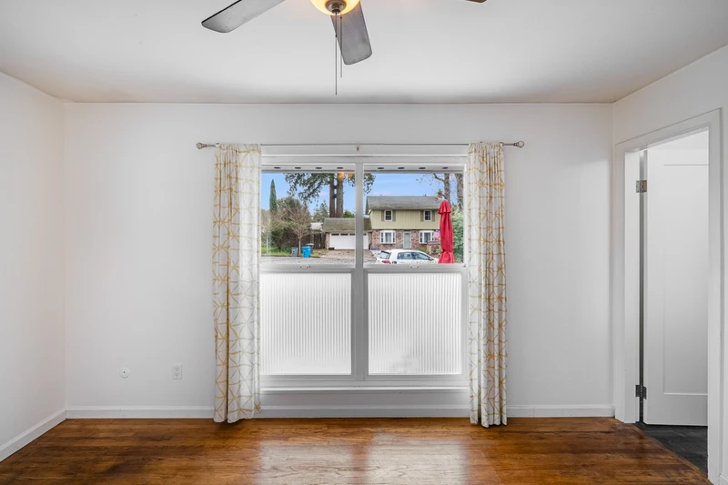 119 Sandalwood Court, view 14
