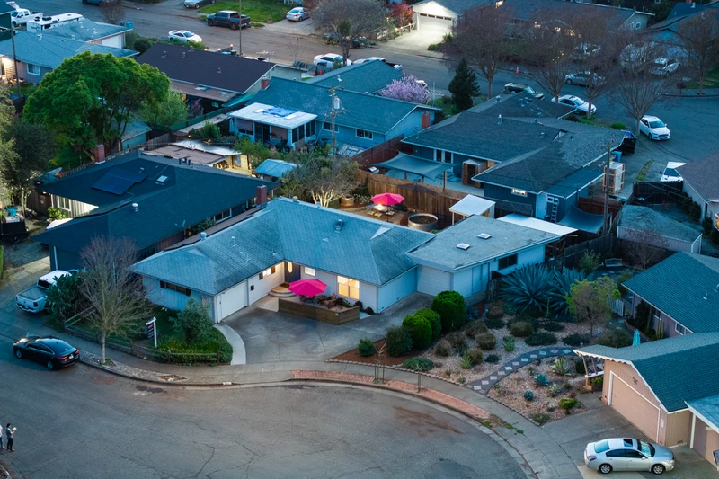 119 Sandalwood Court, view 19