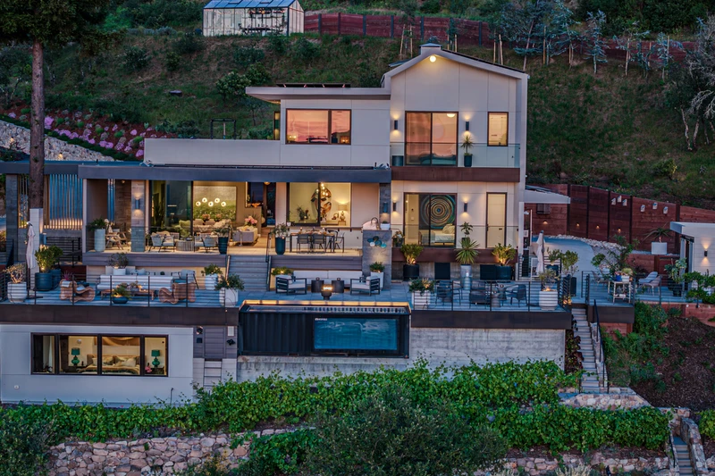 12305 Manzanita Lane, view 3