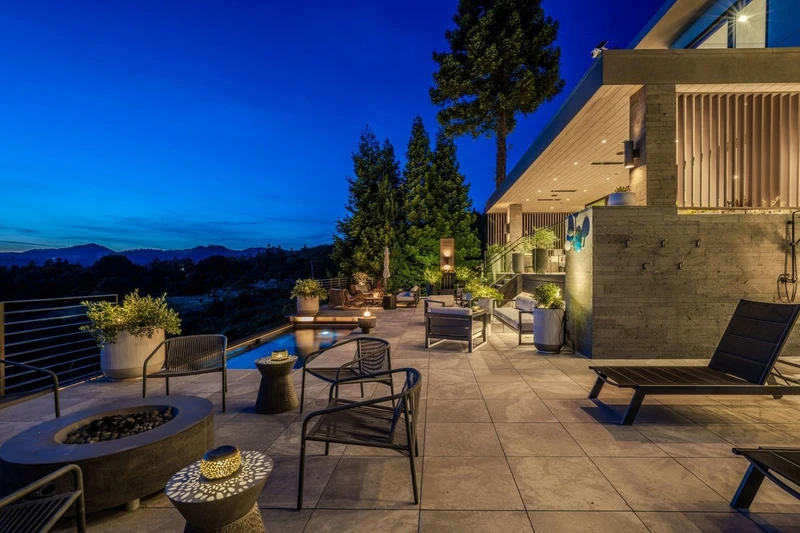 12305 Manzanita Lane, view 32