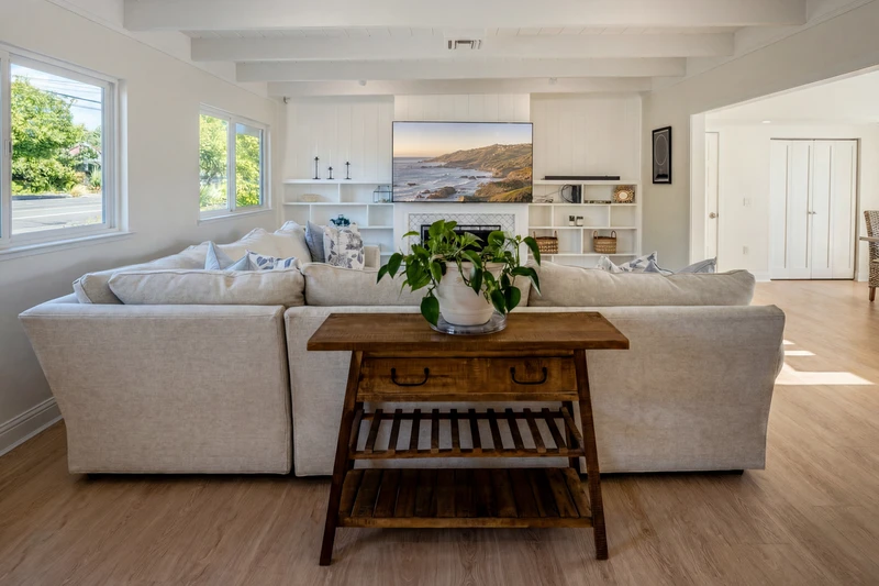 1340 Parsons Drive, view 5
