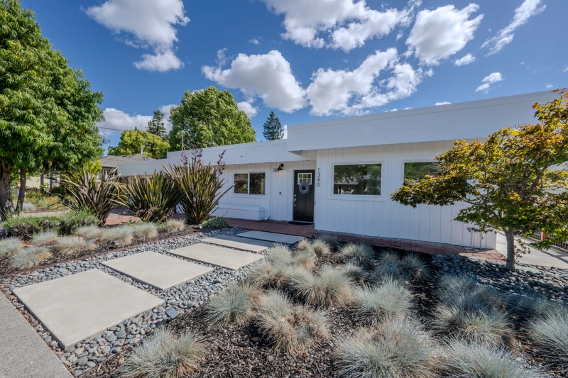 1340 Parsons Drive, view 6