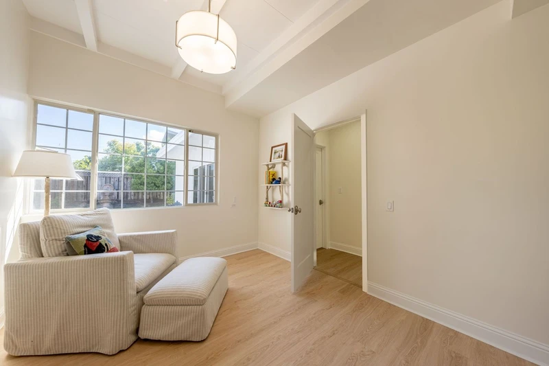 1340 Parsons Drive, view 16