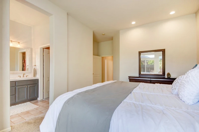 1523 Mathias Pl, view 6