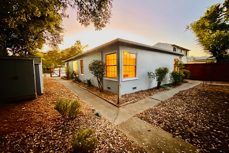 2008 Orchard Street, view 9