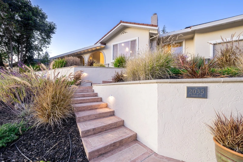 2035 Parrish Drive, view 1
