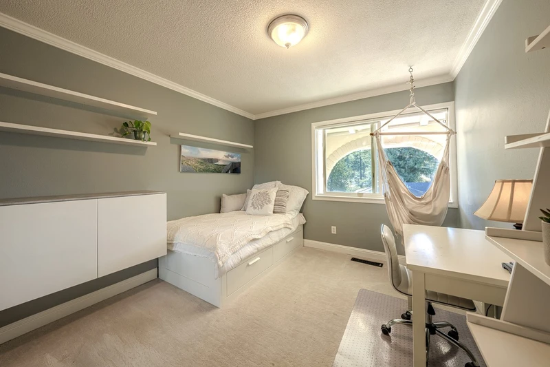 2035 Parrish Drive, view 9