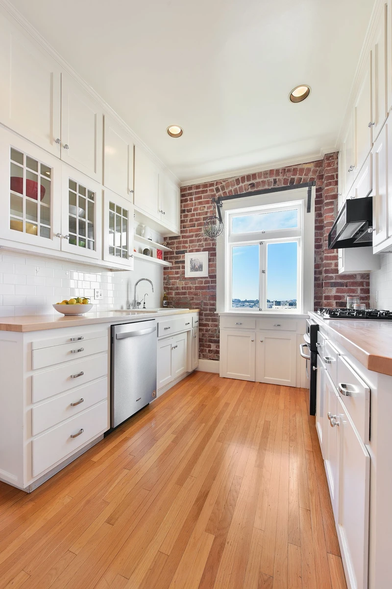 2299 Sacramento St Apt 19, view 19