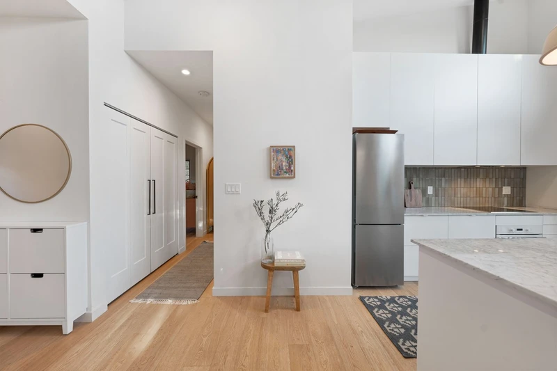 240 Clear Ridge Drive, view 8