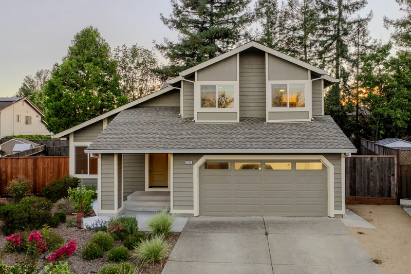 2434 Covey Court, view 1