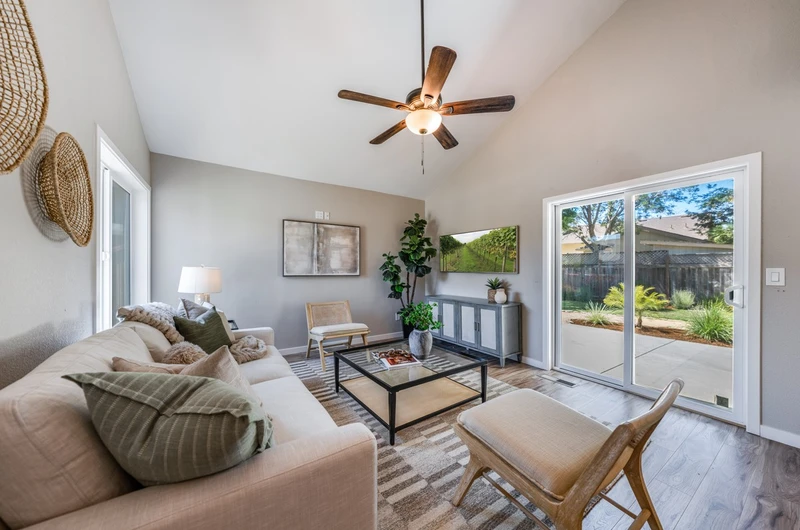 2434 Covey Court, view 2