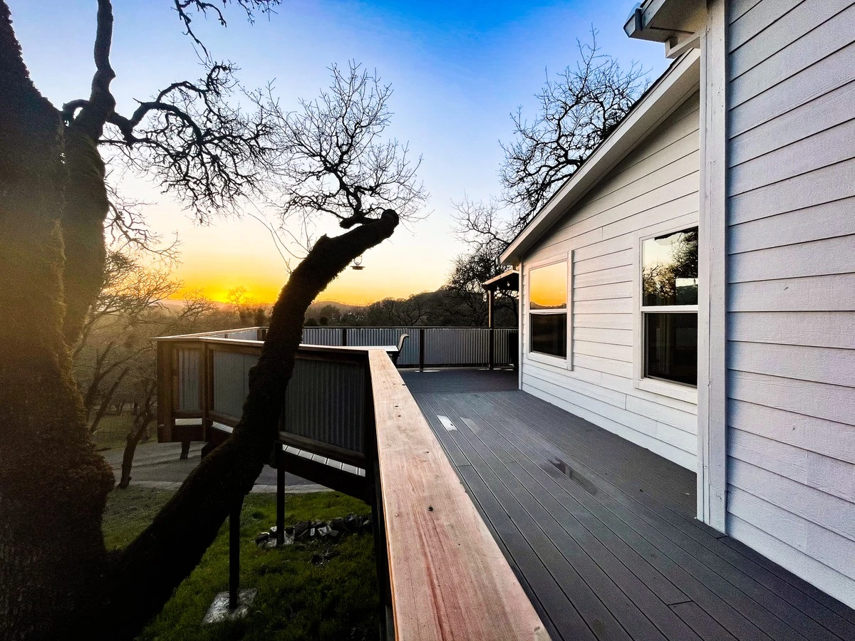 3198 Porter Creek Rd