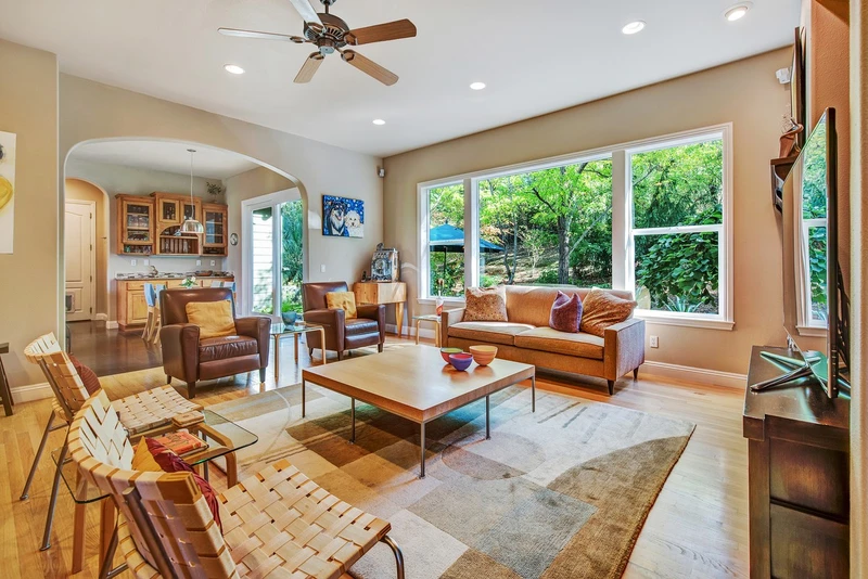 3600 Sullivan Rd, view 11