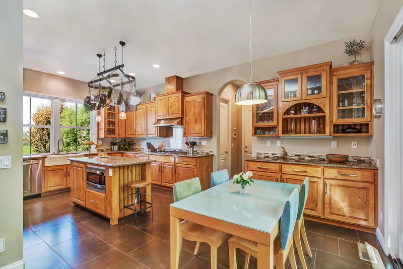 3600 Sullivan Rd, view 14