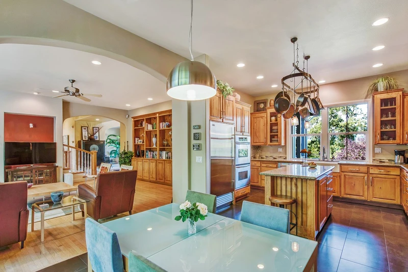3600 Sullivan Rd, view 15