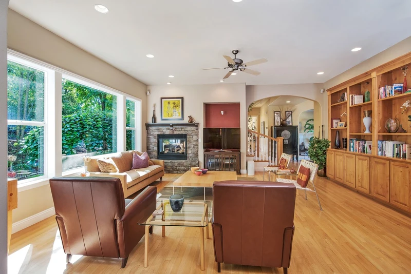 3600 Sullivan Rd, view 18
