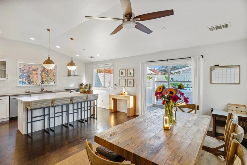 41 Randall Lane, view 1
