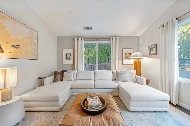 41 Randall Lane, view 3