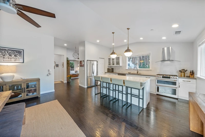 41 Randall Lane, view 8