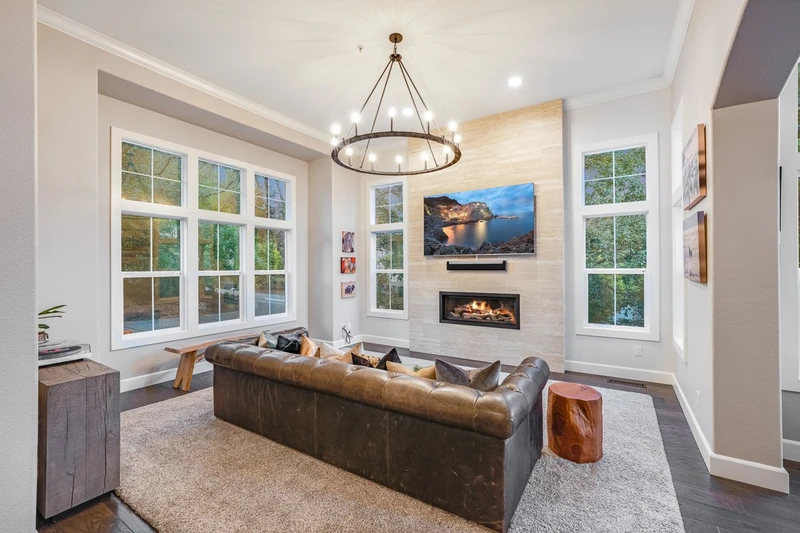 4250 Pine Ridge Drive, view 7