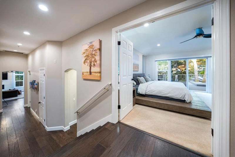 4250 Pine Ridge Drive, view 10