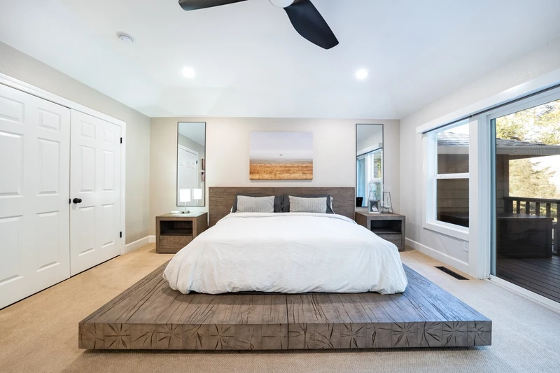 4250 Pine Ridge Drive, view 11