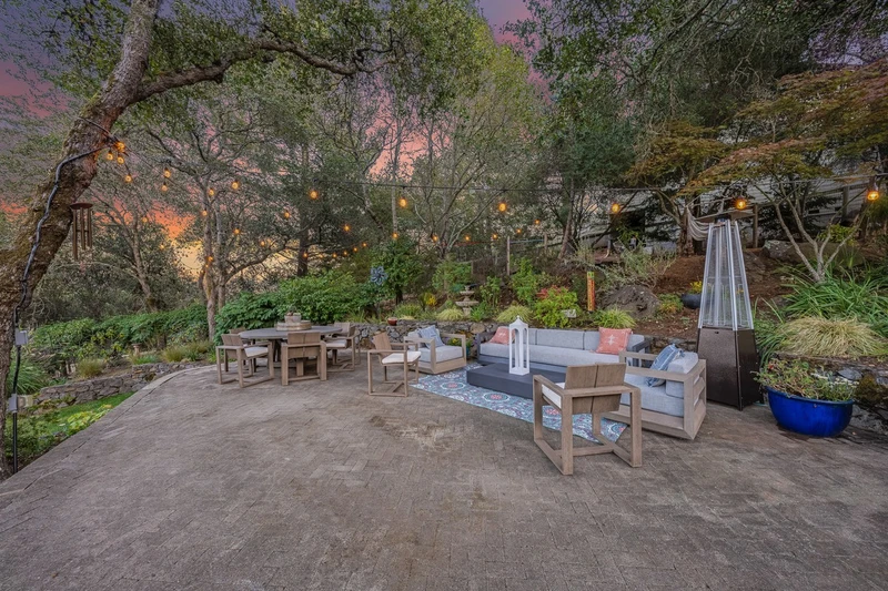 4250 Pine Ridge Drive, view 14
