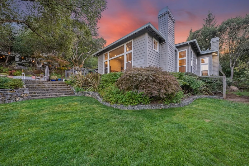 4250 Pine Ridge Drive, view 15