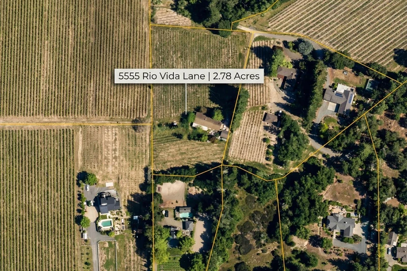 5555 Rio Vida Lane, view 11