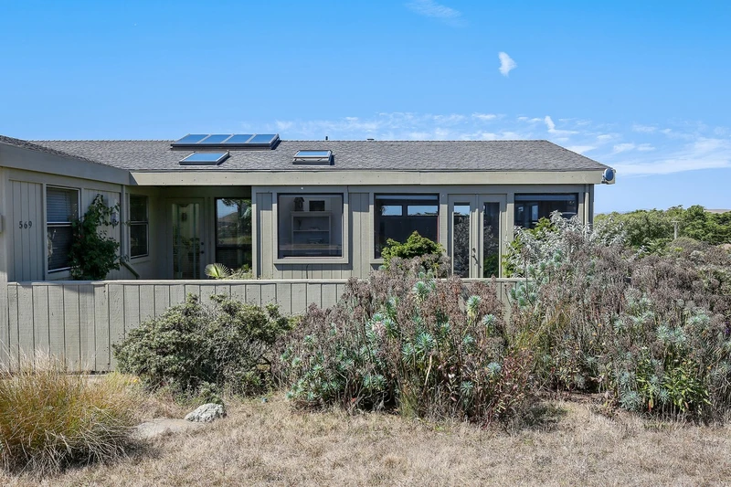 569 Oceana Dr, view 6