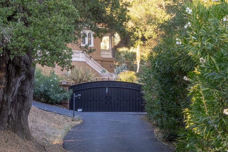 870 Kinnybrook Drive, view 19
